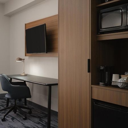 Fairfield Inn And Suites Кливленд Экстерьер фото