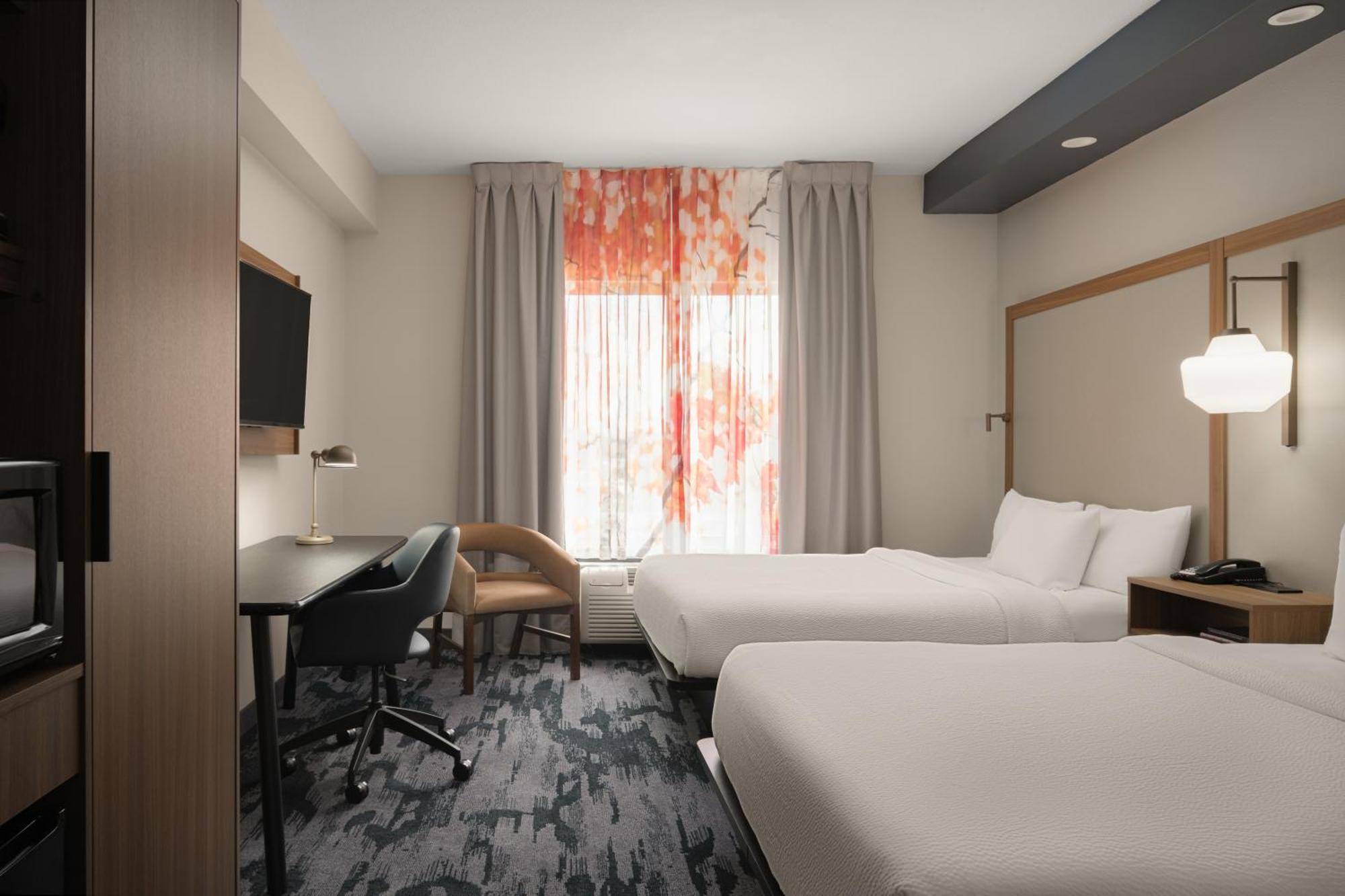 Fairfield Inn And Suites Кливленд Экстерьер фото