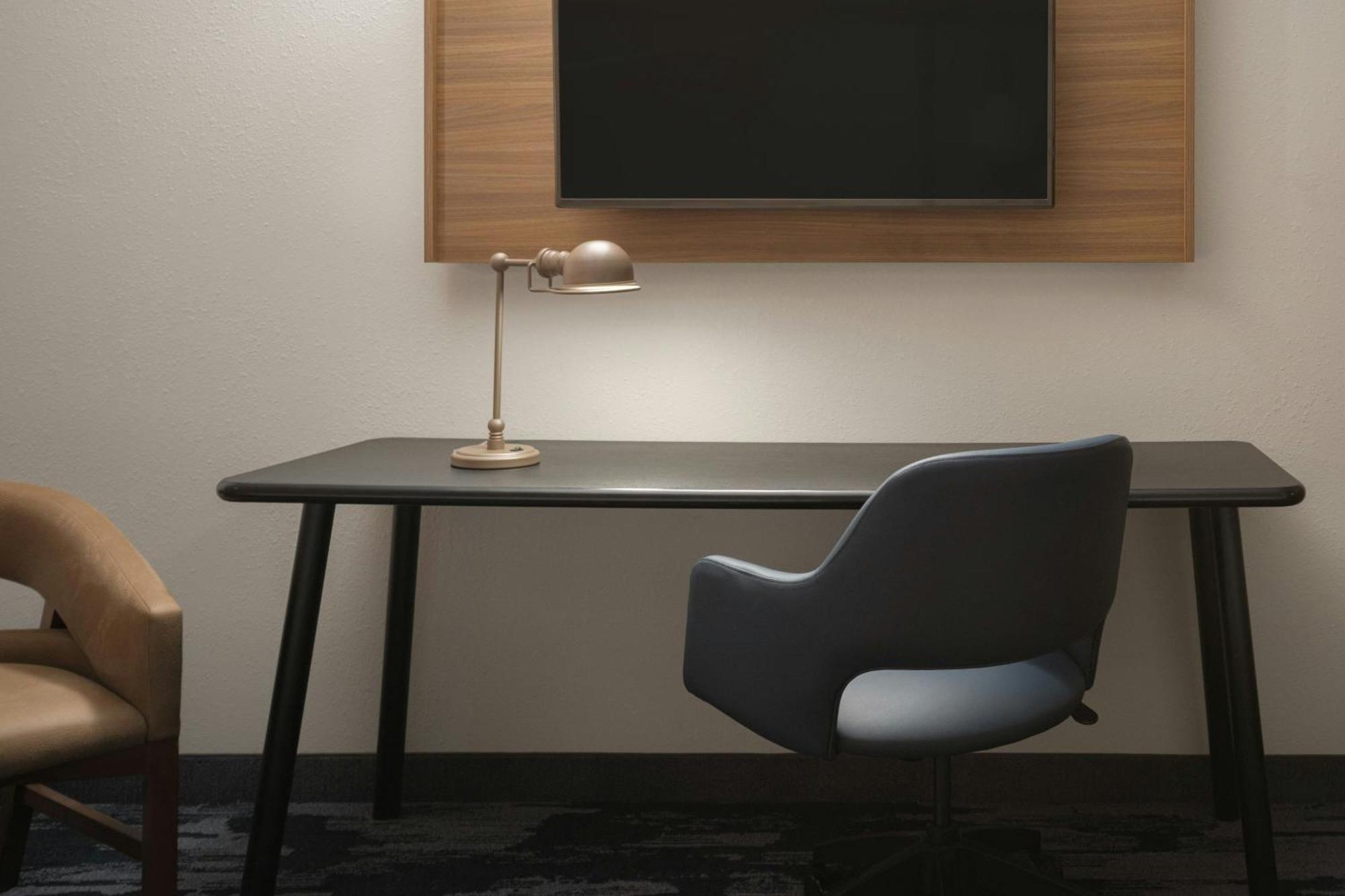 Fairfield Inn And Suites Кливленд Экстерьер фото
