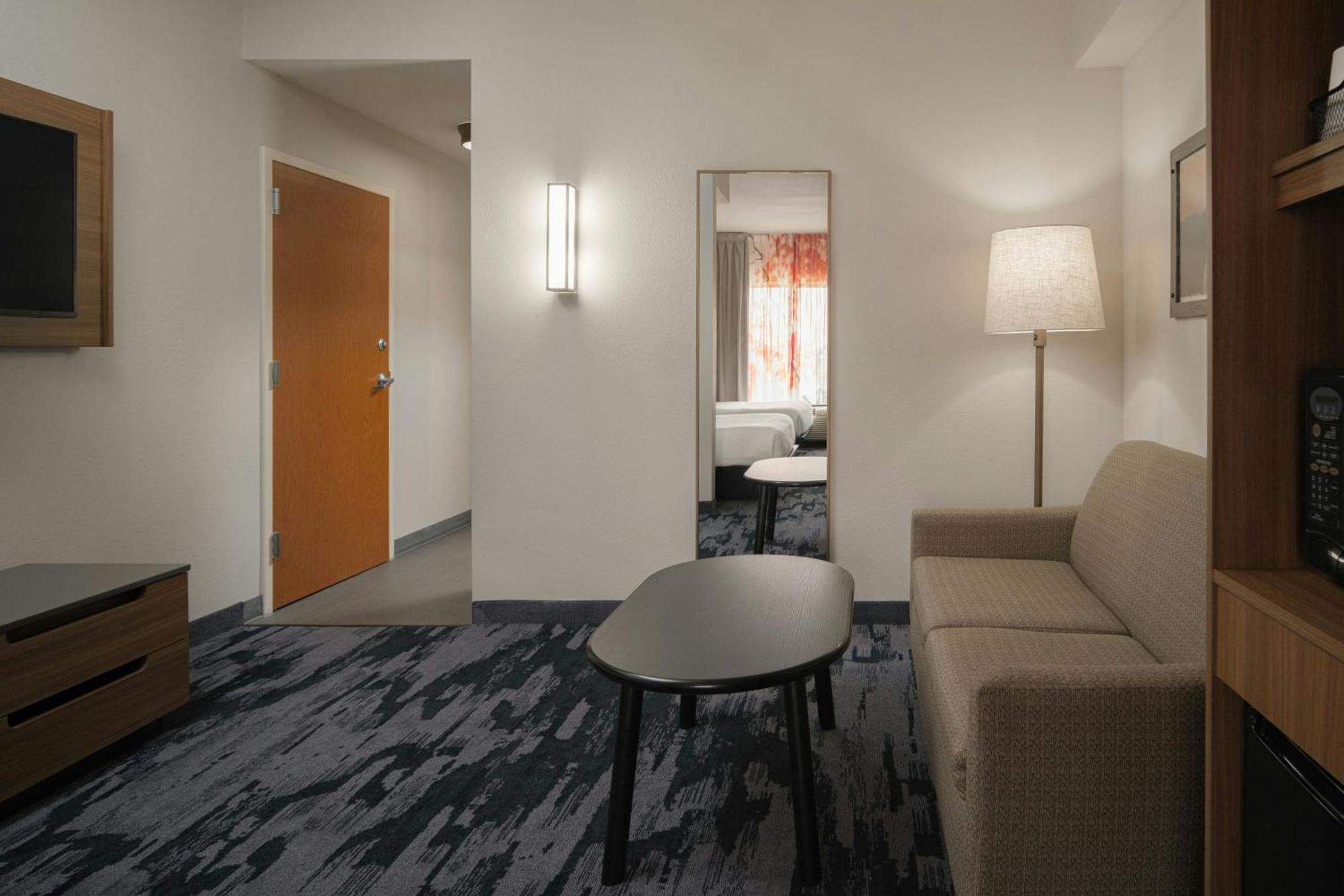 Fairfield Inn And Suites Кливленд Экстерьер фото