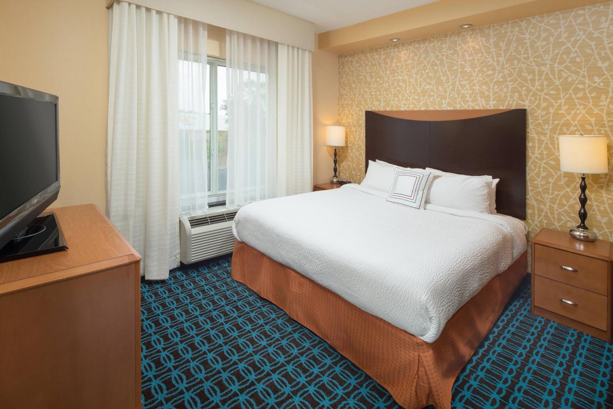 Fairfield Inn And Suites Кливленд Экстерьер фото