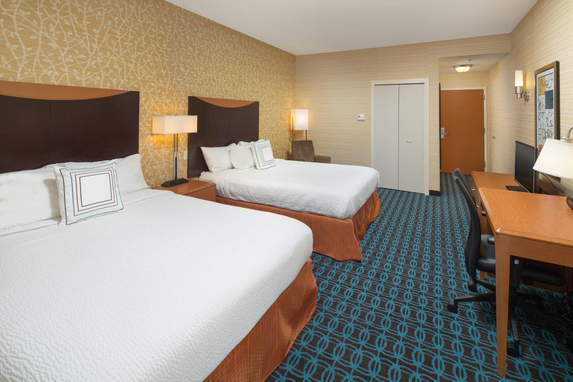 Fairfield Inn And Suites Кливленд Экстерьер фото