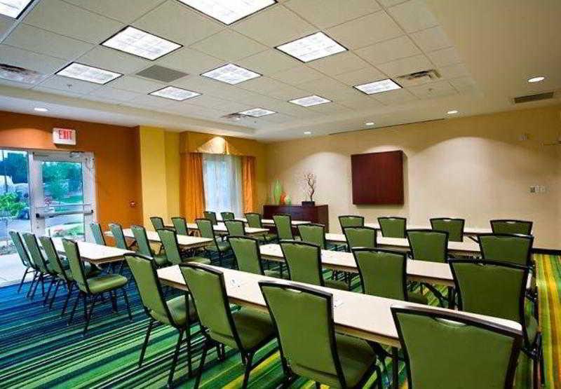 Fairfield Inn And Suites Кливленд Удобства фото