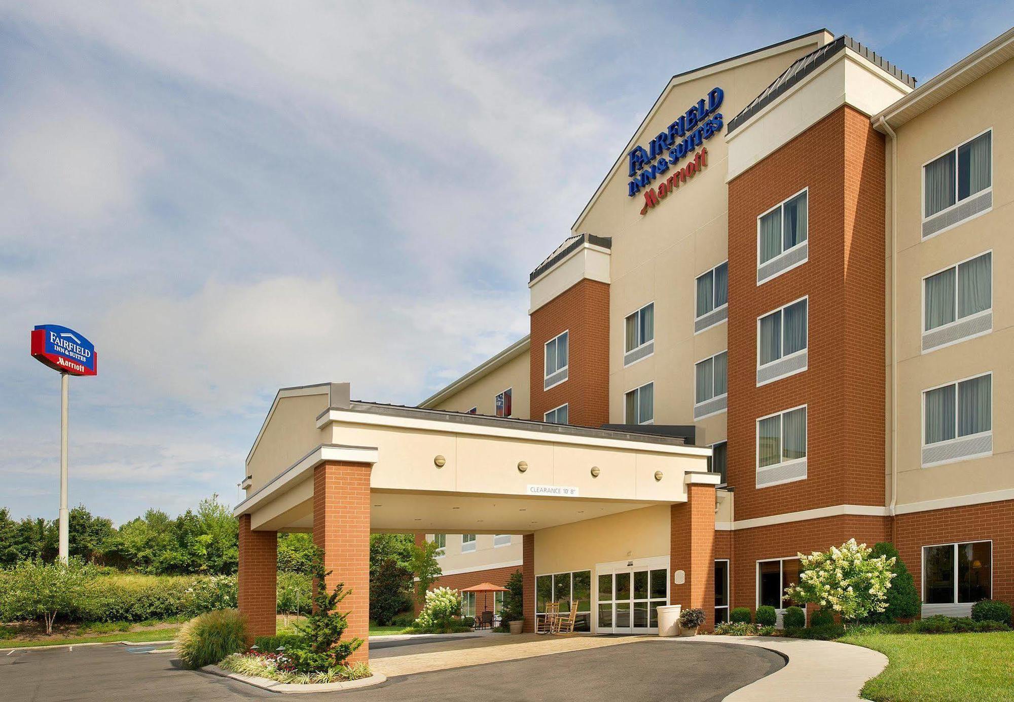 Fairfield Inn And Suites Кливленд Экстерьер фото