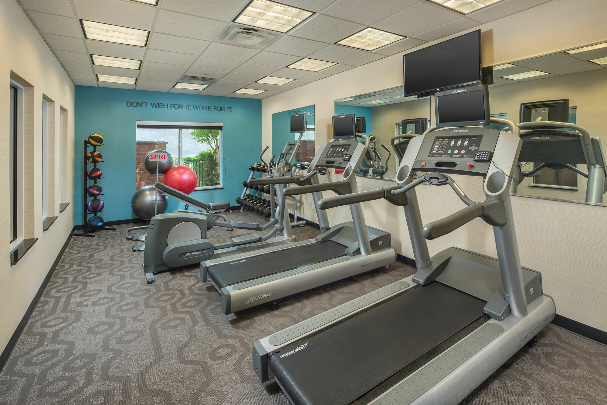 Fairfield Inn And Suites Кливленд Экстерьер фото